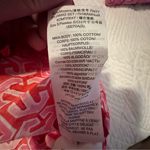 Tory Burch Long Sleeve Pajamas with Gift Box - Picture 4 of 11